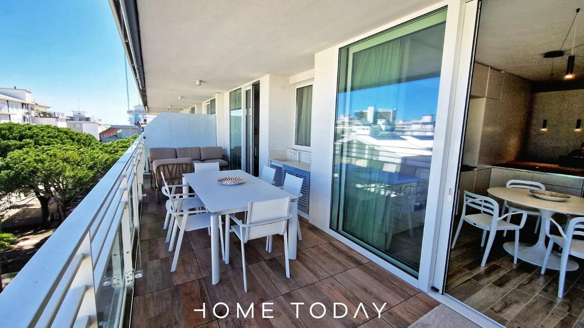 Ht - Luxury Apartment At Palm Beach Jesolo